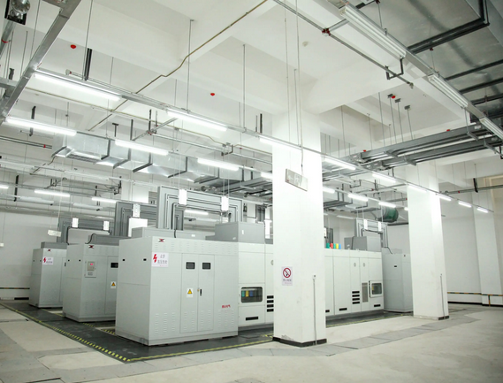 2022-5-25 發(fā)電機中性點(diǎn)接地電阻柜ENR-FNR-10.5kV 共計十二套發(fā)貨